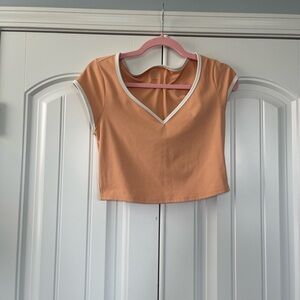 Old Navy Peach V-Neck Crop Top Active Wear/Go-Dry